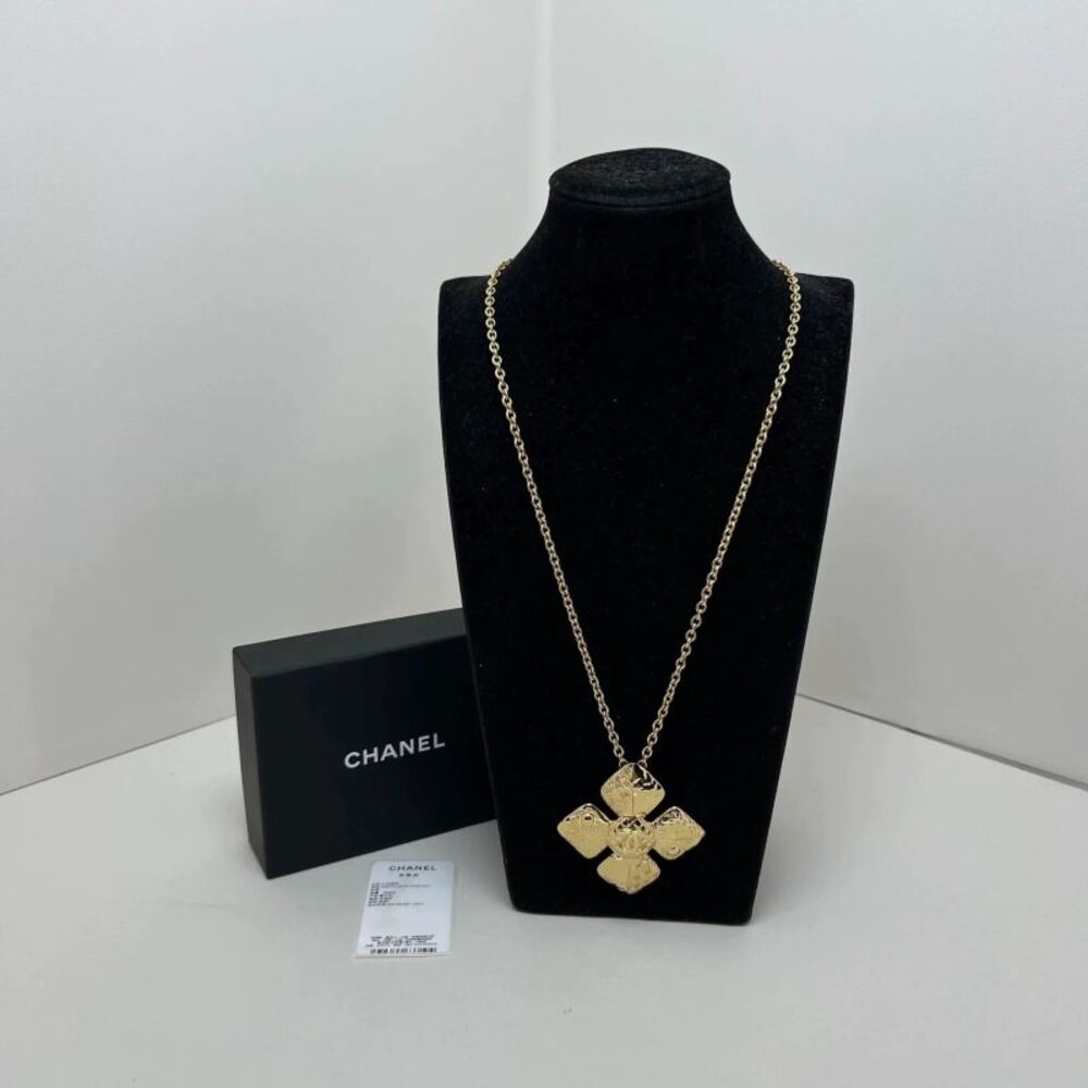 Chanel Women Pre-Loved Bag Brand New Condition